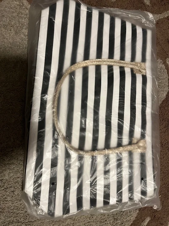 Striped bag - Picture 3 of 5
